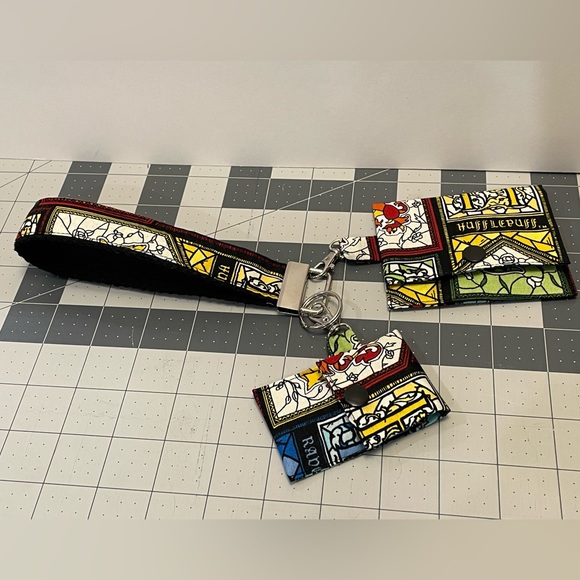 Harry Potter ID/CC holder with lip balm holder & wrist lanyard keyring - Picture 1 of 7